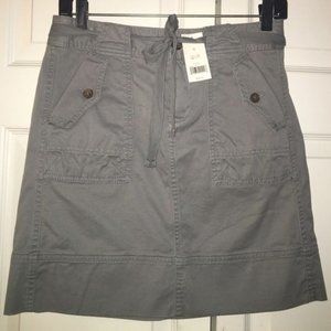 Banana Republic size 0 grey cargo style skirt NWT